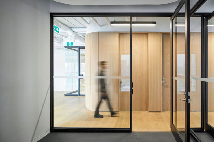 徐匯金融風投公司辦公室裝修設(shè)計案例-第4張圖片-上海古都建筑設(shè)計集團 徐匯金融風投公司辦公室裝修設(shè)計案例-第4張圖片-上海古都建筑設(shè)計集團