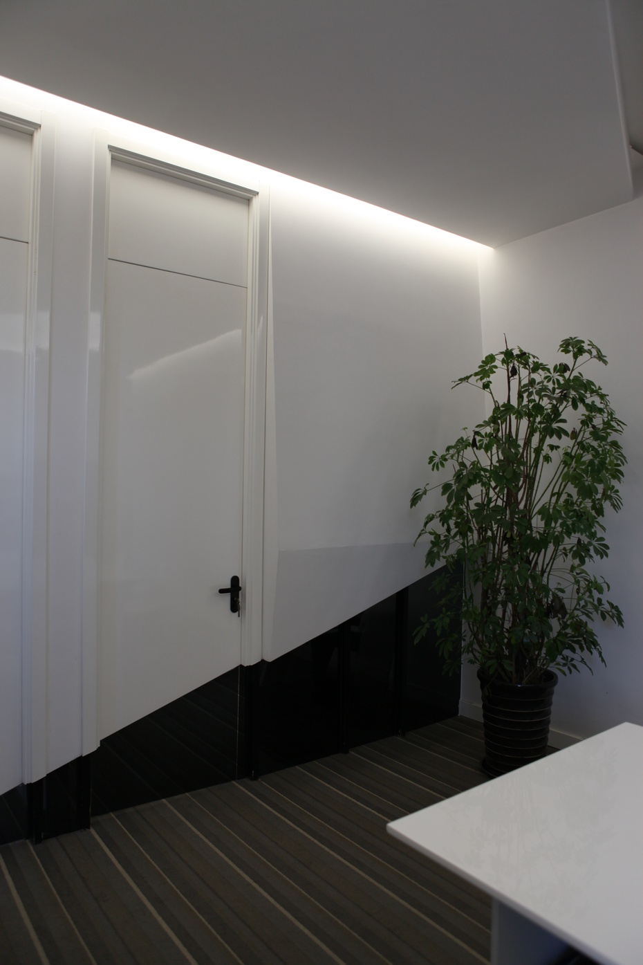 長(zhǎng)寧區(qū)小型簡(jiǎn)約辦公室裝修設(shè)計(jì)-第6張圖片-上海古都建筑設(shè)計(jì)集團(tuán) 長(zhǎng)寧區(qū)小型簡(jiǎn)約辦公室裝修設(shè)計(jì)-第6張圖片-上海古都建筑設(shè)計(jì)集團(tuán)