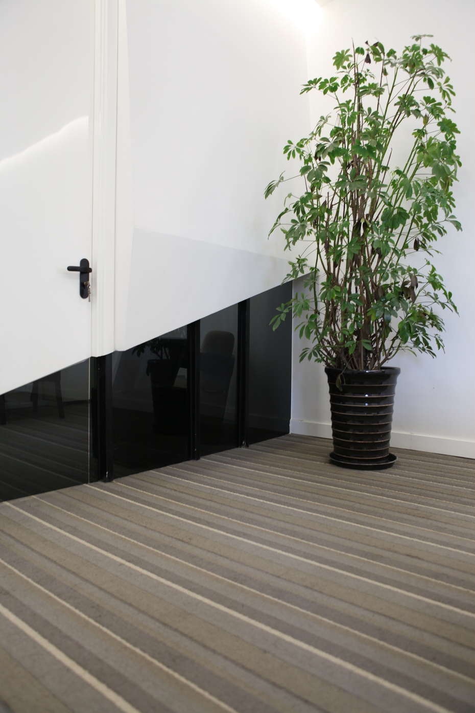 長(zhǎng)寧區(qū)小型簡(jiǎn)約辦公室裝修設(shè)計(jì)-第9張圖片-上海古都建筑設(shè)計(jì)集團(tuán) 長(zhǎng)寧區(qū)小型簡(jiǎn)約辦公室裝修設(shè)計(jì)-第9張圖片-上海古都建筑設(shè)計(jì)集團(tuán)