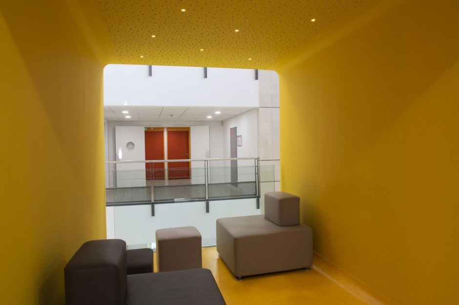 上海辦公室裝修休息室裝修設(shè)計(jì)-第4張圖片-上海古都建筑設(shè)計(jì)集團(tuán) 上海辦公室裝修休息室裝修設(shè)計(jì)-第4張圖片-上海古都建筑設(shè)計(jì)集團(tuán)