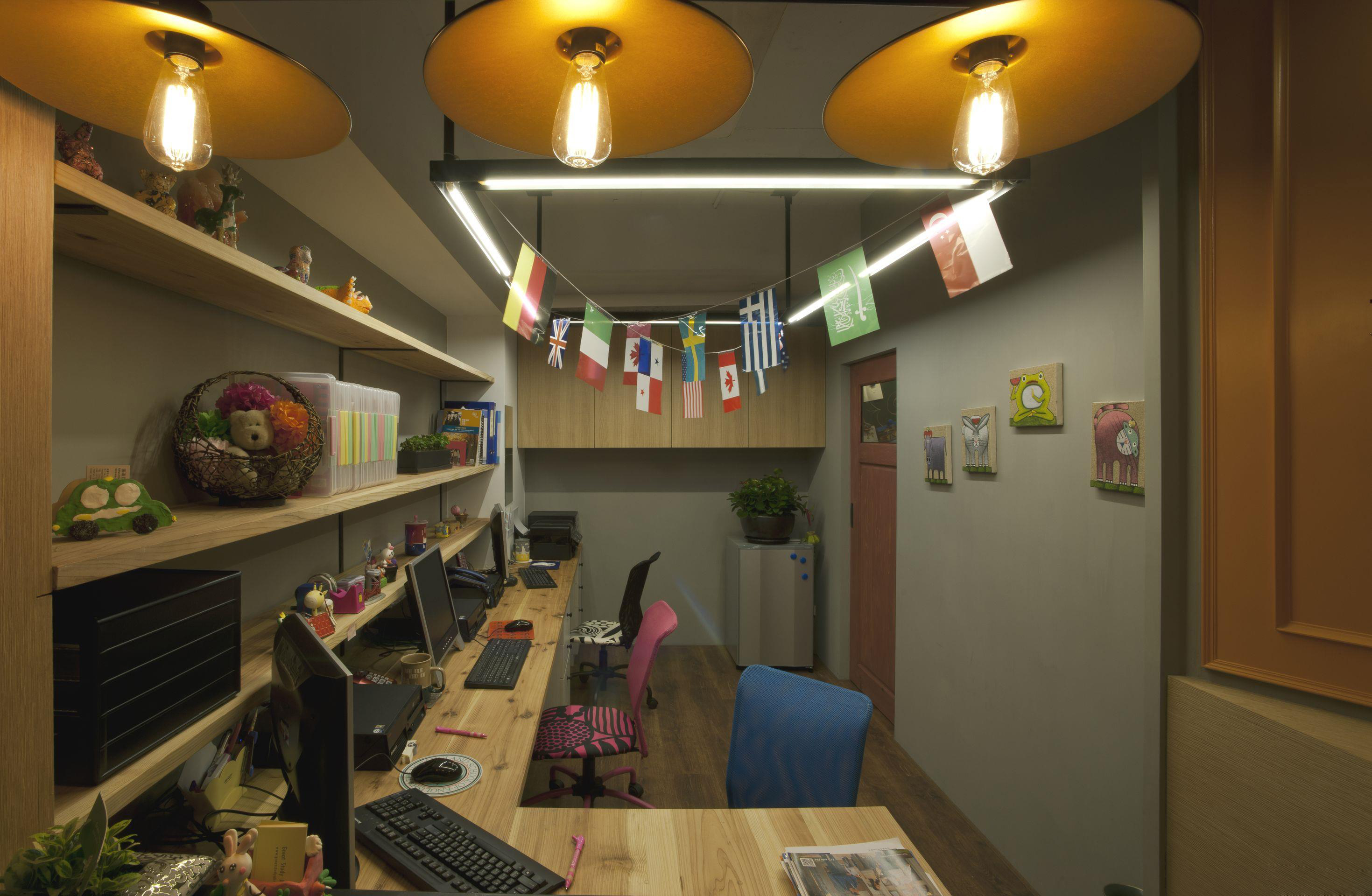 徐匯區(qū)復(fù)古圖書室裝修設(shè)計-第6張圖片-上海古都建筑設(shè)計集團(tuán) 徐匯區(qū)復(fù)古圖書室裝修設(shè)計-第6張圖片-上海古都建筑設(shè)計集團(tuán)