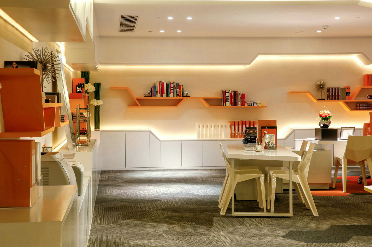 普陀區(qū)120平廣告公司辦公室裝修設(shè)計-第3張圖片-上海古都建筑設(shè)計集團(tuán) 普陀區(qū)120平廣告公司辦公室裝修設(shè)計-第3張圖片-上海古都建筑設(shè)計集團(tuán)