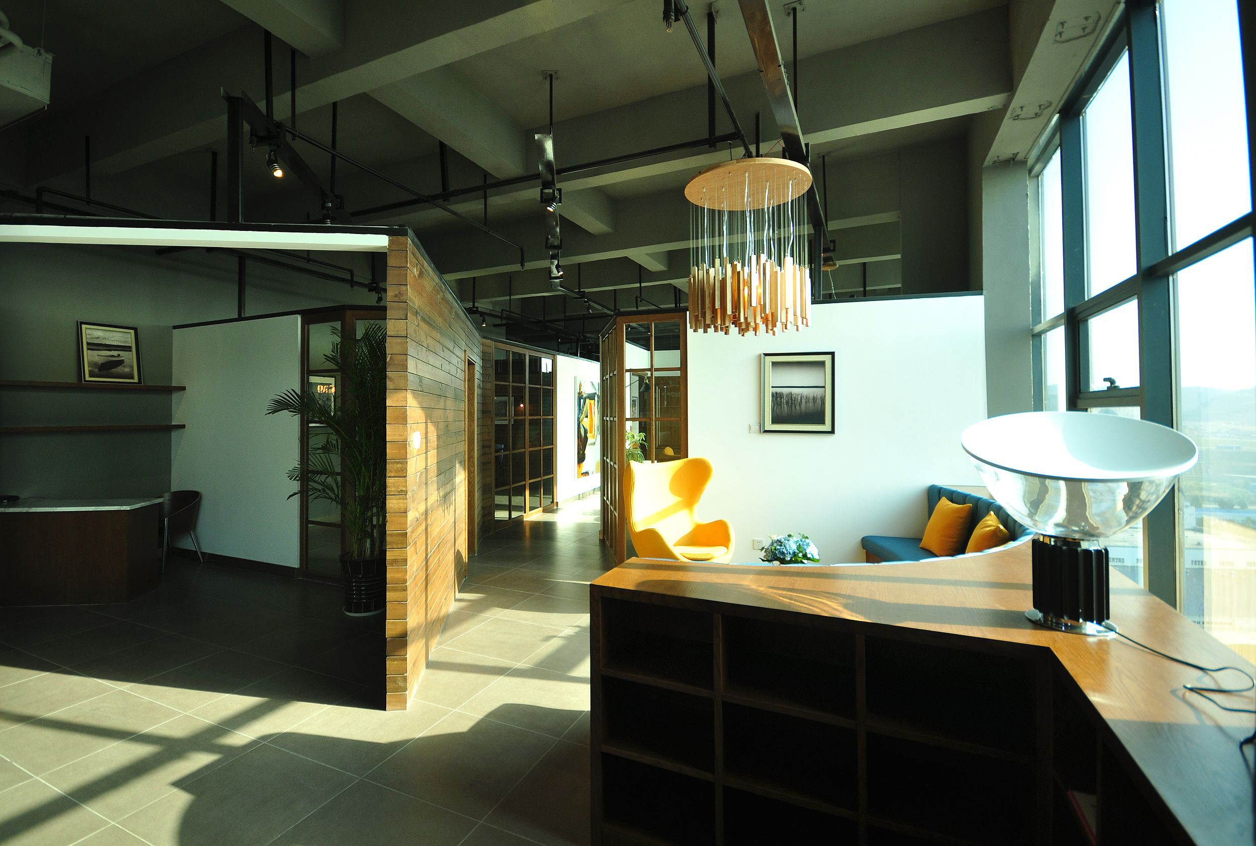 黃昏下簡約風格辦公室裝修設計效果圖-第1張圖片-上海古都建筑設計集團 黃昏下簡約風格辦公室裝修設計效果圖-第1張圖片-上海古都建筑設計集團