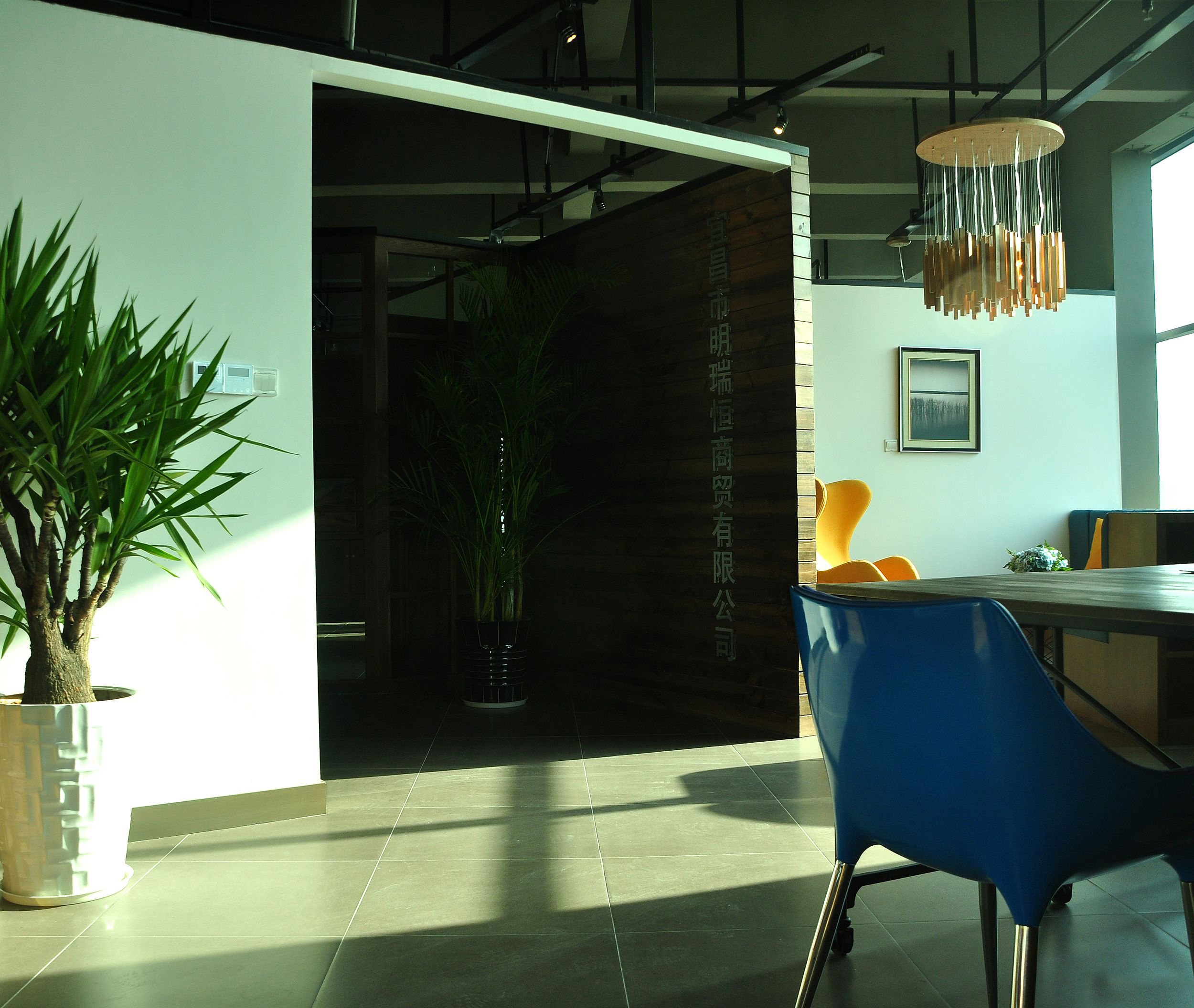 黃昏下簡約風格辦公室裝修設計效果圖-第2張圖片-上海古都建筑設計集團 黃昏下簡約風格辦公室裝修設計效果圖-第2張圖片-上海古都建筑設計集團