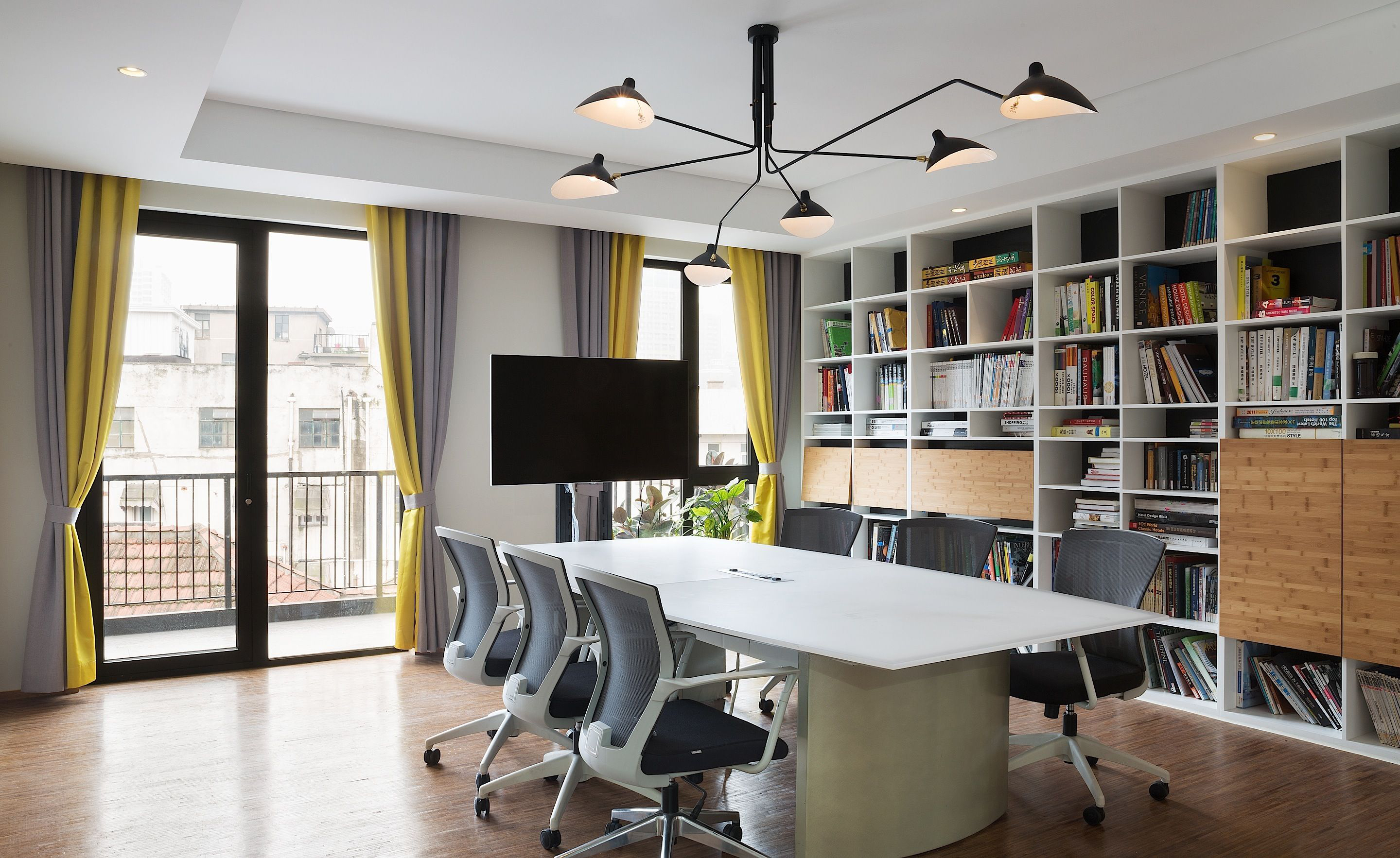 徐匯區(qū)辦公室裝修落地窗設(shè)計(jì)-第3張圖片-上海古都建筑設(shè)計(jì)集團(tuán) 徐匯區(qū)辦公室裝修落地窗設(shè)計(jì)-第3張圖片-上海古都建筑設(shè)計(jì)集團(tuán)