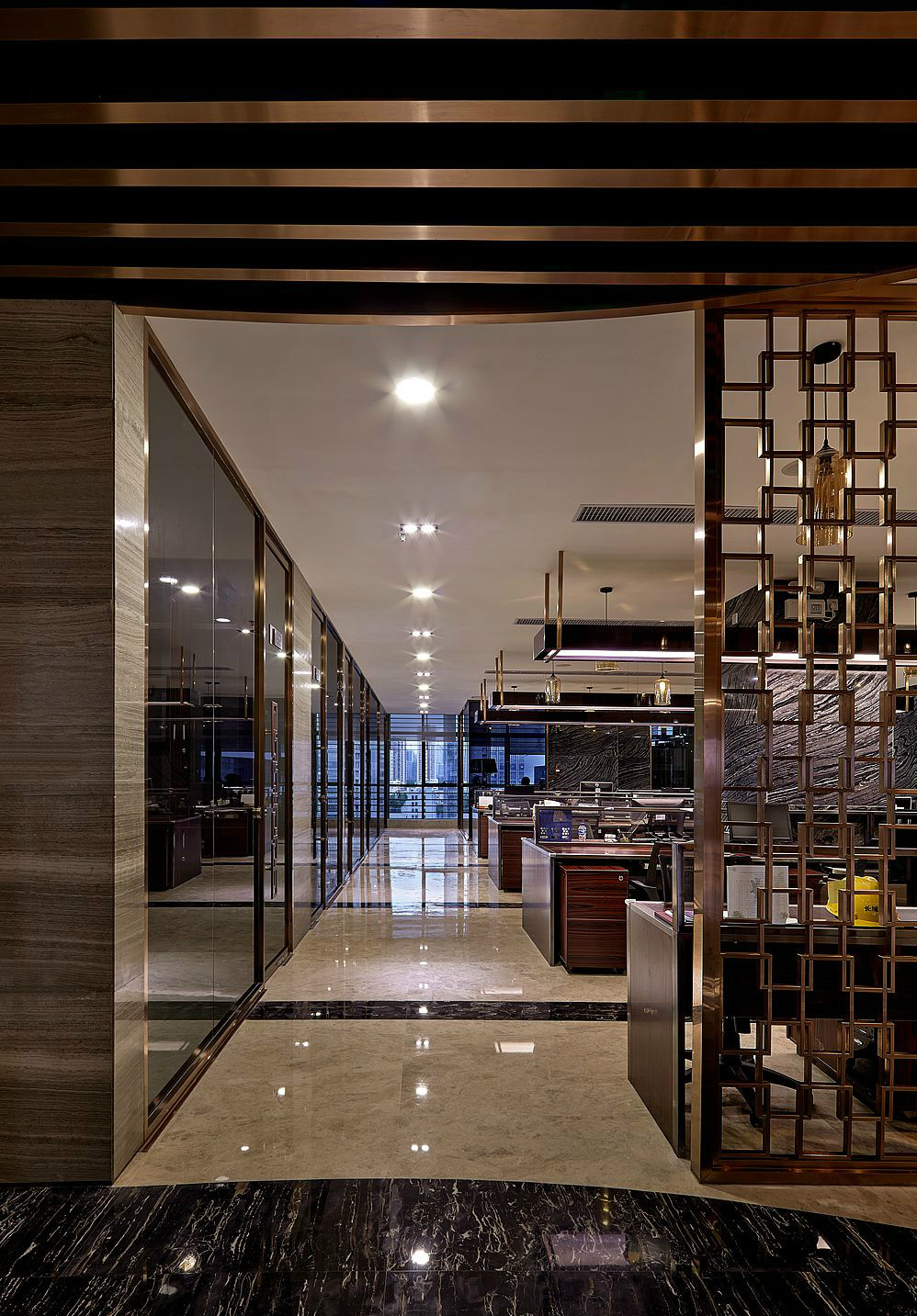 大氣奢華風格辦公室裝修設(shè)計-第2張圖片-上海古都建筑設(shè)計集團 大氣奢華風格辦公室裝修設(shè)計-第2張圖片-上海古都建筑設(shè)計集團