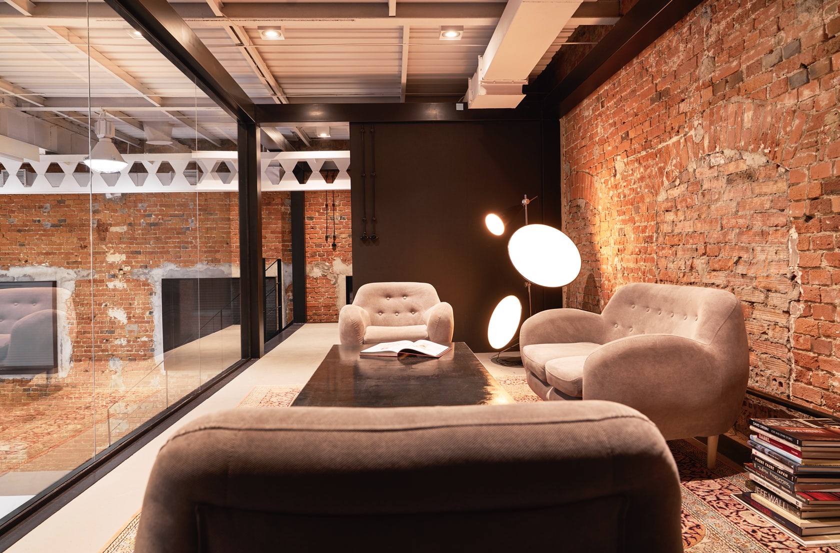 上海辦公室裝修懷舊風(fēng)格攝影棚裝修設(shè)計(jì)-第6張圖片-上海古都建筑設(shè)計(jì)集團(tuán) 上海辦公室裝修懷舊風(fēng)格攝影棚裝修設(shè)計(jì)-第6張圖片-上海古都建筑設(shè)計(jì)集團(tuán)