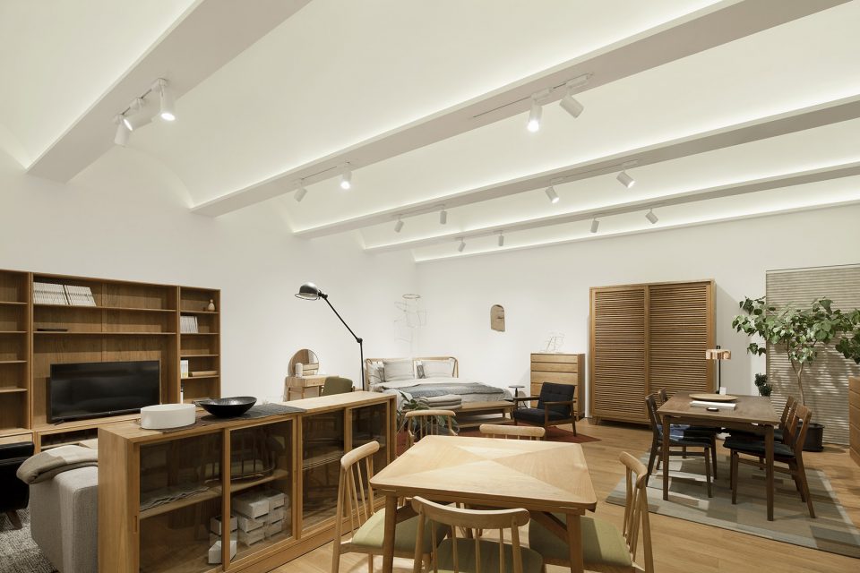 原木簡(jiǎn)約家具店裝修設(shè)計(jì)-第1張圖片-上海古都建筑設(shè)計(jì)集團(tuán) 原木簡(jiǎn)約家具店裝修設(shè)計(jì)-第1張圖片-上海古都建筑設(shè)計(jì)集團(tuán)